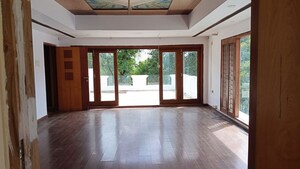 Room in 5 BHK Independent House at Jubilee Hills – for Rent