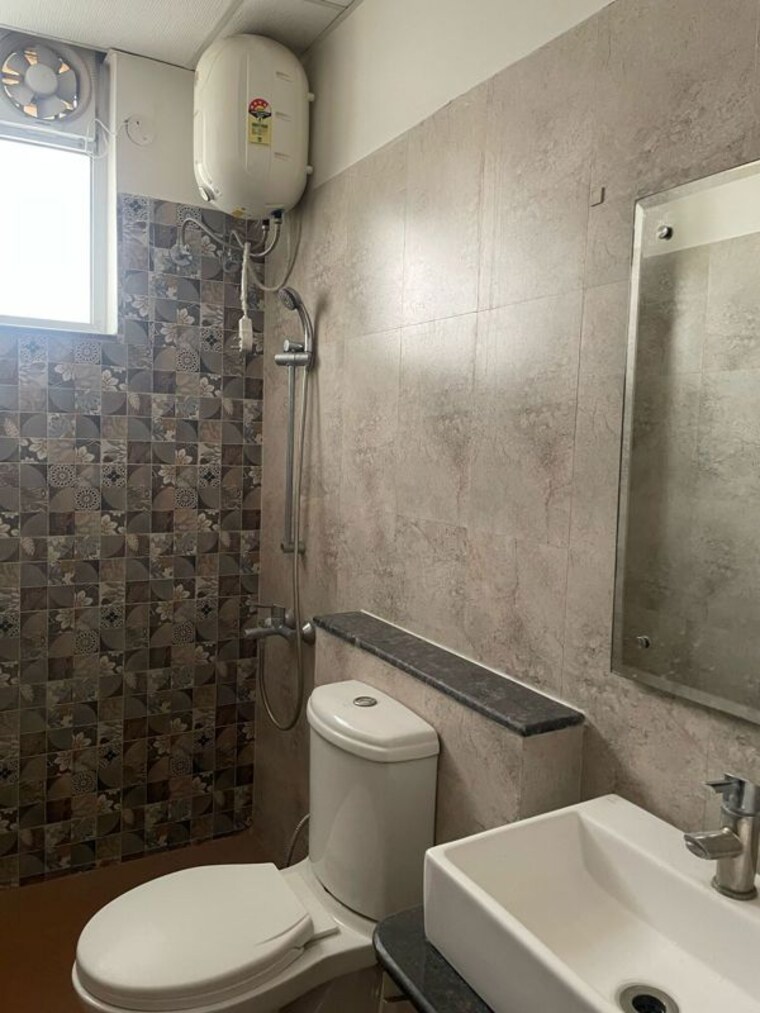Bathroom, sushma-crescent 3 Bedroom 1860 Sq.Ft. Apartment In Dhakoli Zirakpur 10601459