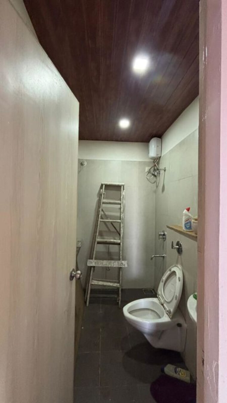 Attached Bathroom, palivali 1 Bedroom 650 Sq.Ft. Apartment In Palivali Thane 10601476