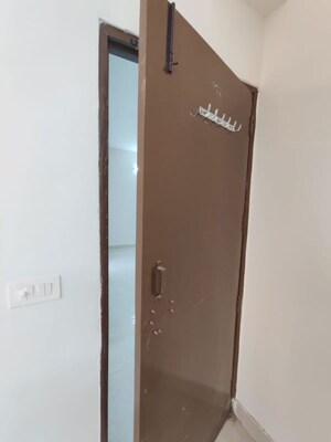 Furnished Amenities in 2 BHK Apartment at Signature Orchard Avenue 2, Sector 93 – for Rent