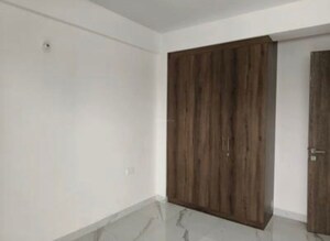 Room in 3 BHK Builder Floor at Smart World Gems, Sector 89 – for Rent