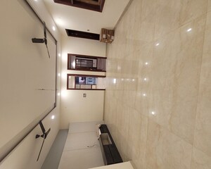 Building Lobby in 3 BHK Builder Floor at Green Fields Colony – for Sale