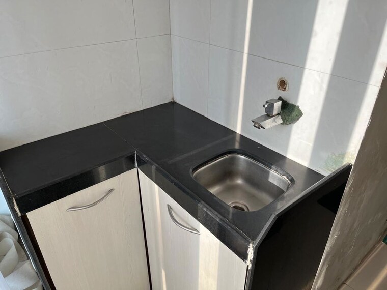 Kitchen, real-tech-park Commercial Office Space 1352 Sq.Ft. In Vashi Sector 30a Navi Mumbai 10601532