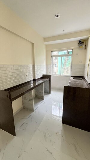 Team Area in 1 BHK Apartment at Chembur Gaothan, Chembur – for Rent