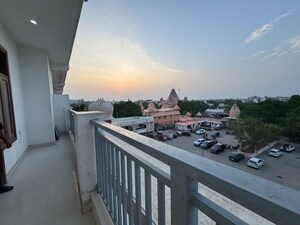 1 BHK Builder Floor For Rent in Palm Residency Chhatarpur, Chattarpur