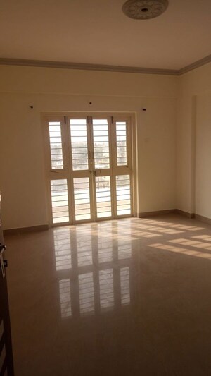 Room in 2 BHK Apartment at Akurdi – for Rent