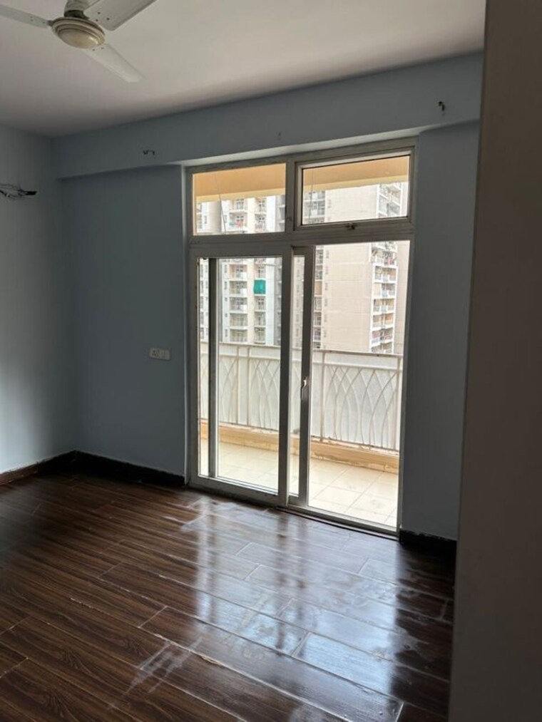 Room, gaur-city-2 2 Bedroom 985 Sq.Ft. Apartment In Gaur City 2 Greater Noida 10601575