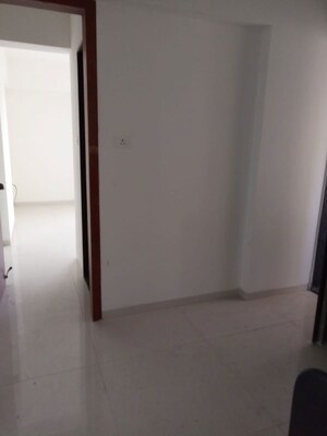 Room in 3 BHK Apartment at B K Pate Dahanukar Regency, Kothrud – for Rent