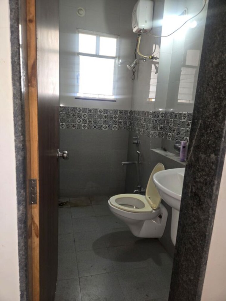Bathroom, rosewood-apartment 2 Bedroom 950 Sq.Ft. Apartment In Undri Pune 10601593