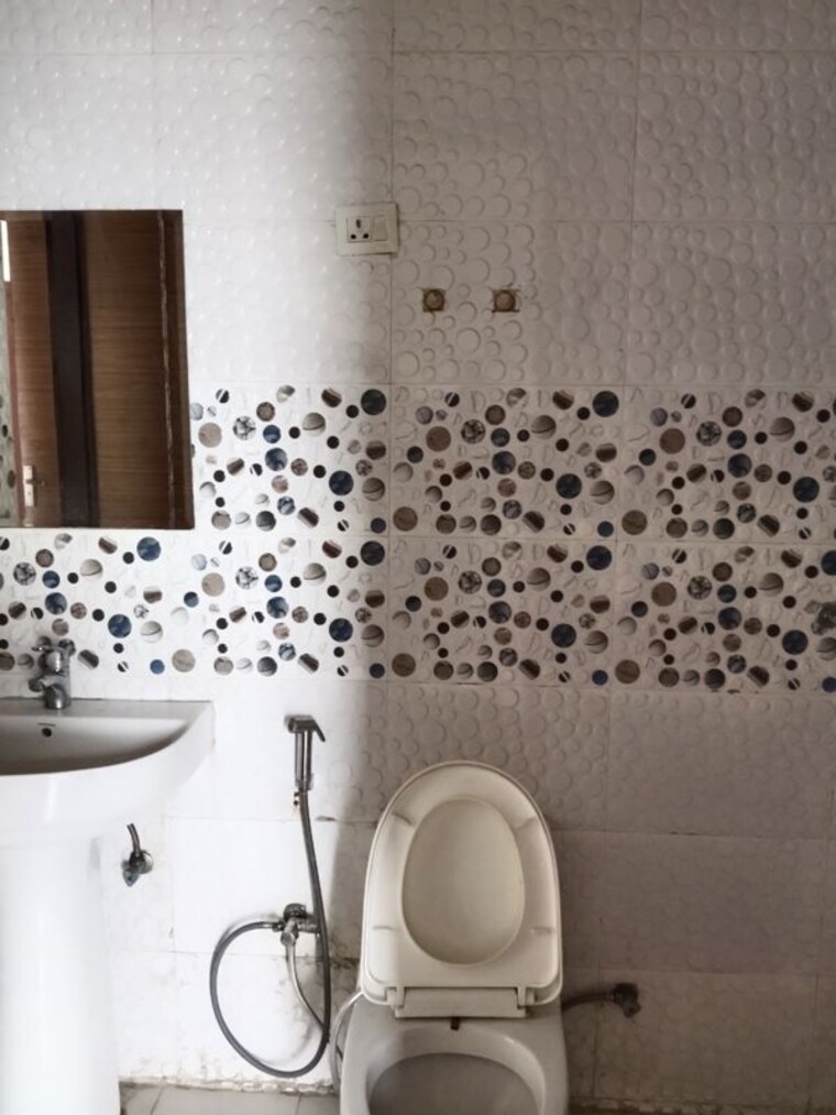 Bathroom, saya-zion 3 Bedroom 1340 Sq.Ft. Apartment In Sector 4 Greater Noida Greater Noida 10601596