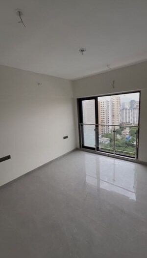Master Bedroom in 2 BHK Apartment at Silver Serene Goregaon, Goregaon West – for Rent