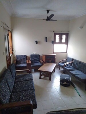 2 BHK Apartment For Rent in Sukhdev Vihar