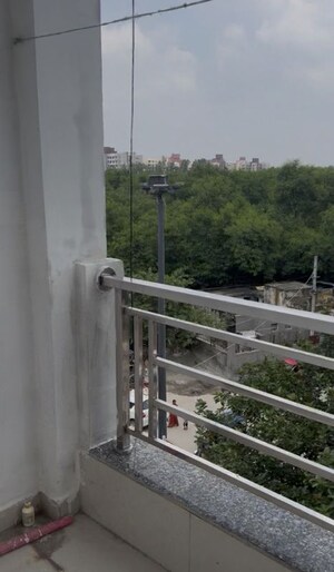 Balcony in 2 BHK Builder Floor at East Delhi – for Rent