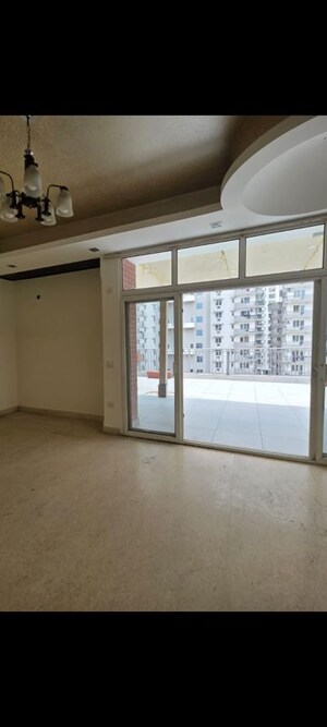 4 BHK Penthouse For Rent in Mahagun Maestro, Sector 50