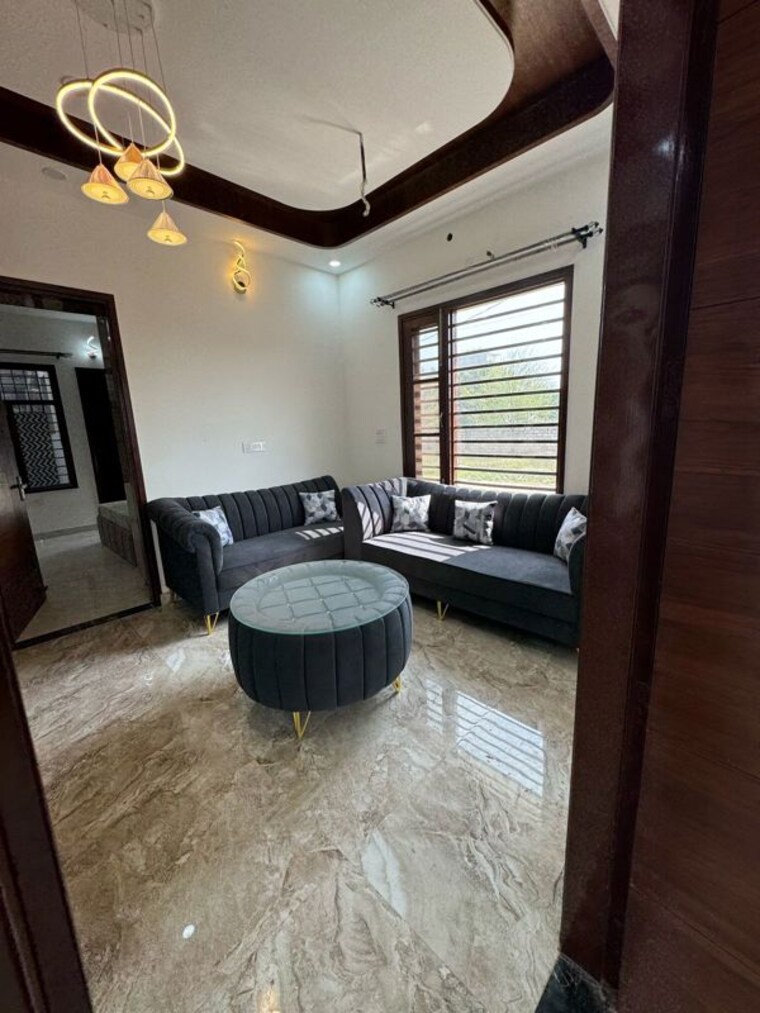 Living Room, bhago majra road 3 Bedroom 130 Sq.Yd. Apartment In Bhago Majra Road Kharar 10601653
