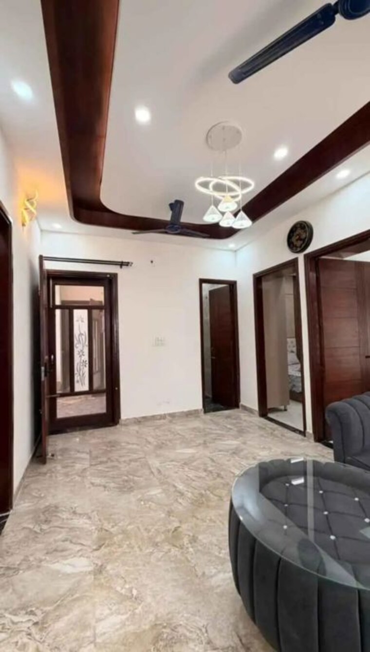 Living Room, bhago majra road 3 Bedroom 130 Sq.Yd. Apartment In Bhago Majra Road Kharar 10601653