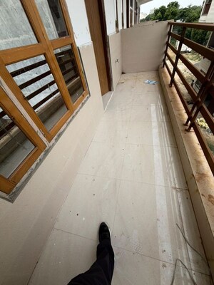 Balcony in 1 BHK Builder Floor at Ansal Plaza Sector-23, Sector 23 – for Rent
