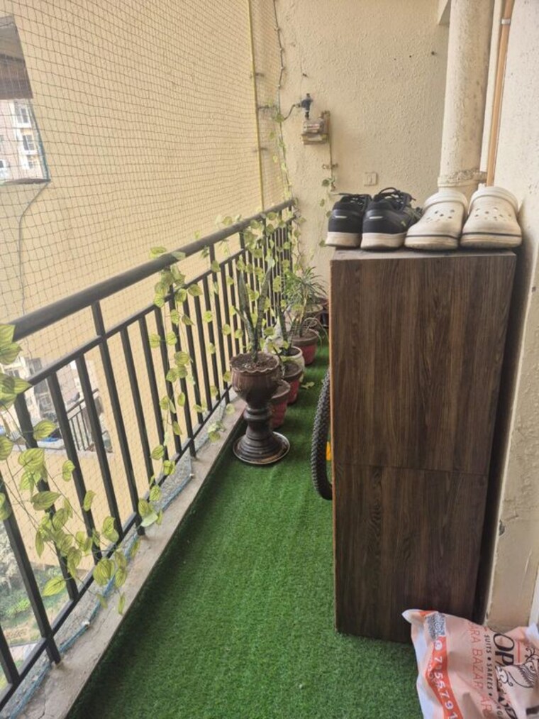 Balcony, paramount-floraville 3 Bedroom 1360 Sq.Ft. Apartment In Sector 137 Noida 10429520