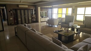 Living Room in 4 BHK Apartment at Jolly Maker Apartment, Cuffe Parade – for Sale