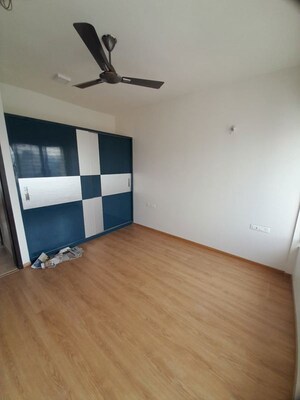 Bedroom in 3 BHK Apartment at Bhusari Colony – for Rent