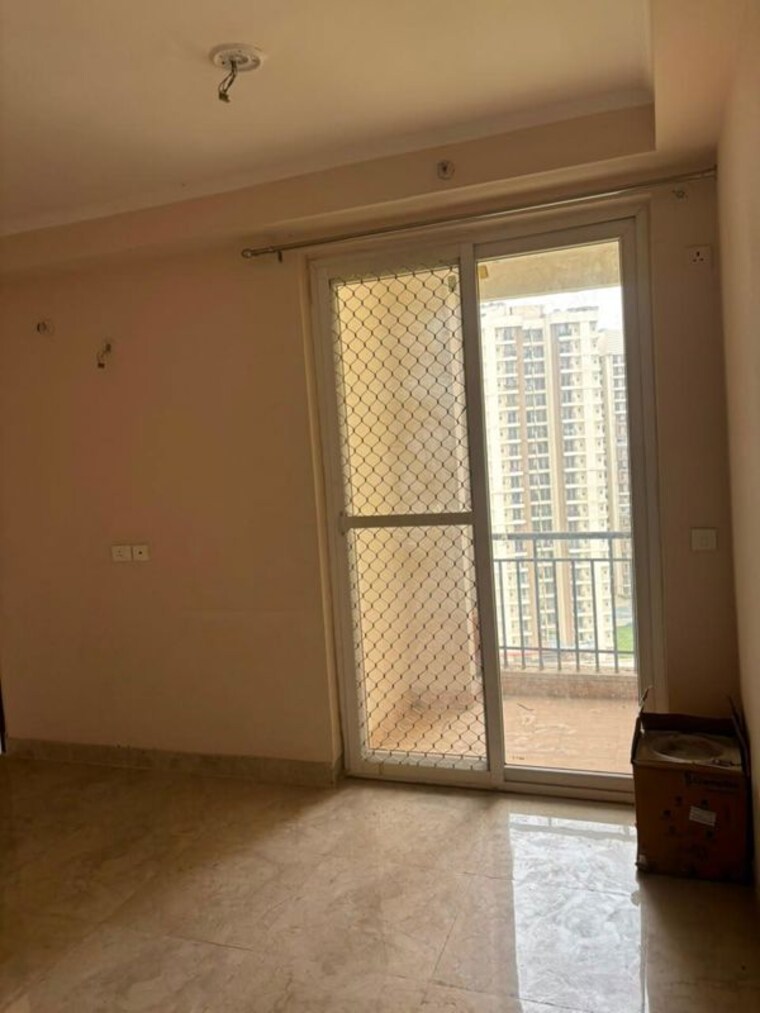 Room, amrapali-kingswood 3 Bedroom 1115 Sq.Ft. Apartment In Sector 4 Greater Noida Greater Noida 10601682