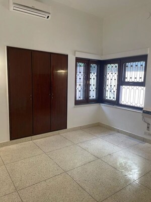 Room in 4 BHK Independent House at Shanti Niketan – for Rent