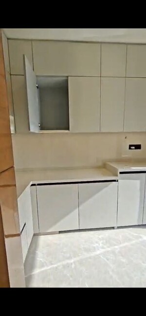 Bathroom in 4 BHK Builder Floor at Sector 85 – for Rent