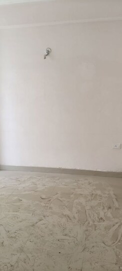 2.5 BHK + Study Room Apartment For Sale in Amrapali Kingswood