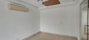 Room in 4 BHK Builder Floor at Greater Kailash ii – for Rent