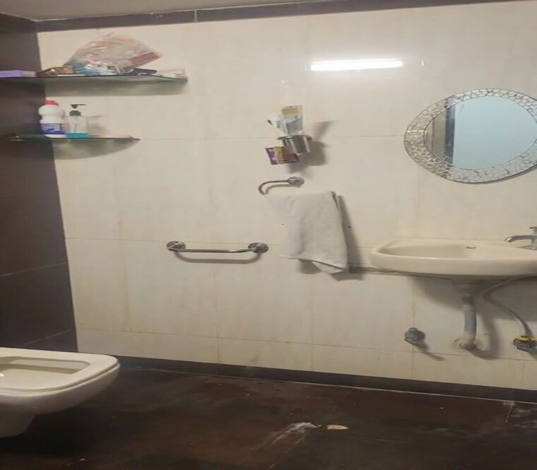 Bathroom, wadala west 2 Bedroom 980 Sq.Ft. Apartment In Wadala West Mumbai 10601719