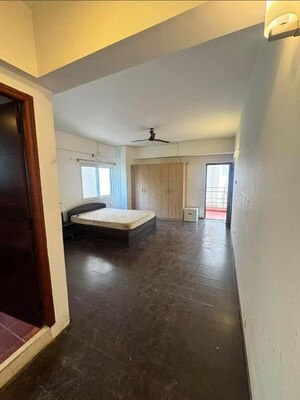 Room in 3 BHK Apartment at Haudin House, Halasuru – for Rent