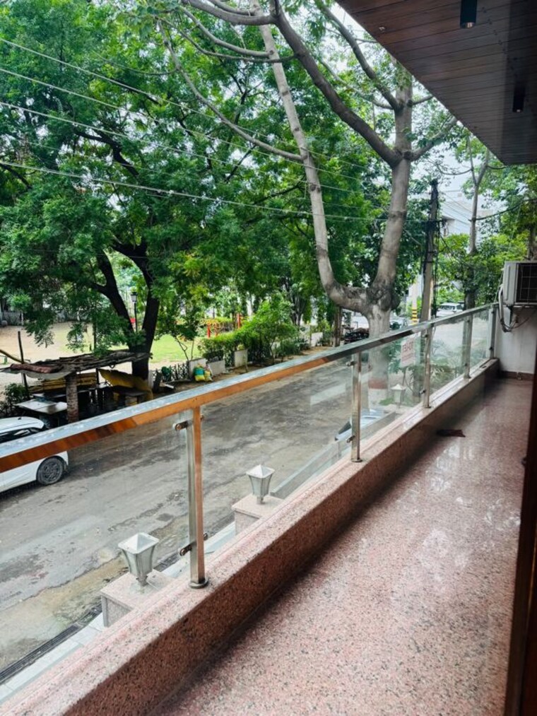 Balcony, palam vihar 4 Bedroom 3600 Sq.Yd. Builder Floor In Palam Vihar Gurgaon 10601779