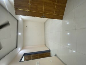 Room in 4 BHK Villa at Sadullapur – for Sale