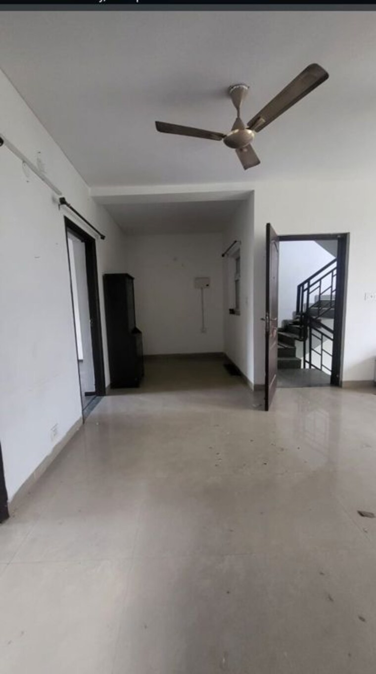 Room, sector 84 3 Bedroom 2250 Sq.Ft. Builder Floor In Sector 84 Faridabad 10601791