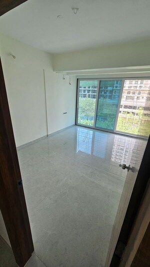 Room in 2 BHK Apartment at Kharghar Sector 18 – for Sale