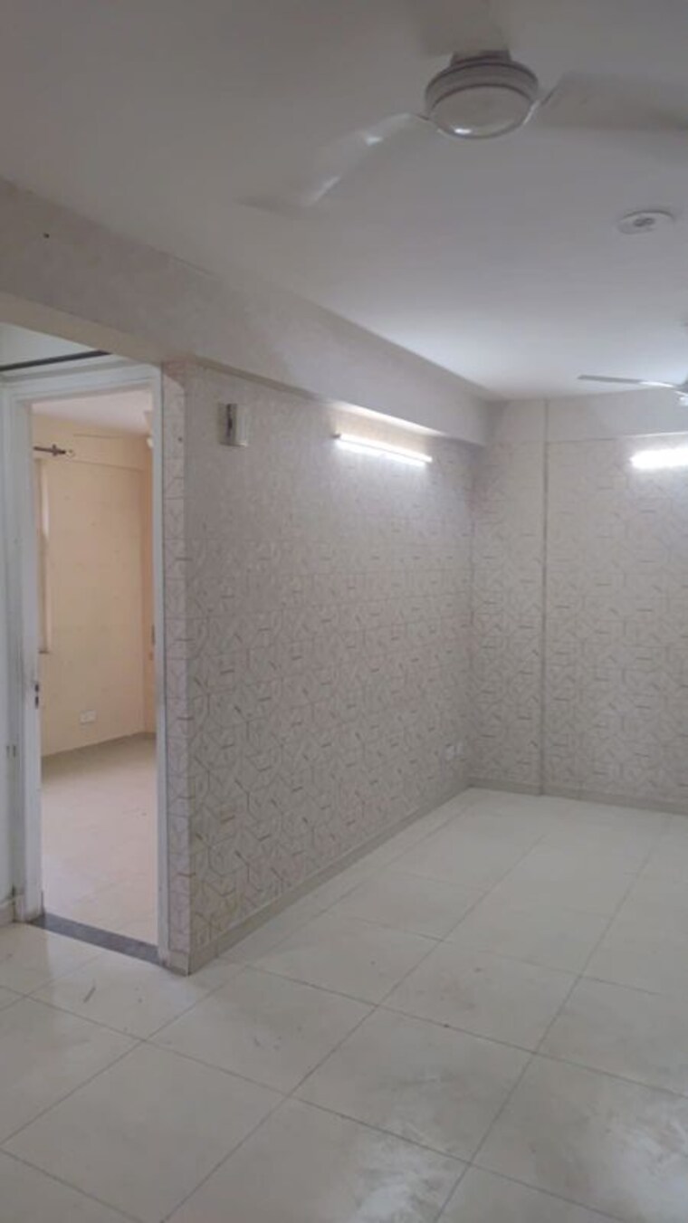 Room, sushma-valencia 3 Bedroom 1875 Sq.Ft. Apartment In International Airport Road Zirakpur 10601799