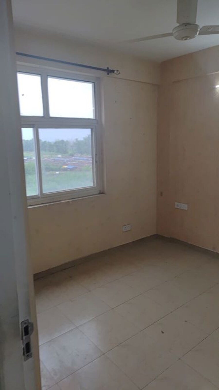 Room, sushma-valencia 3 Bedroom 1875 Sq.Ft. Apartment In International Airport Road Zirakpur 10601799