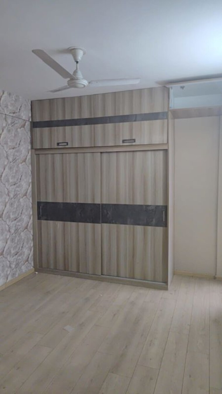 Room, sushma-valencia 3 Bedroom 1875 Sq.Ft. Apartment In International Airport Road Zirakpur 10601799