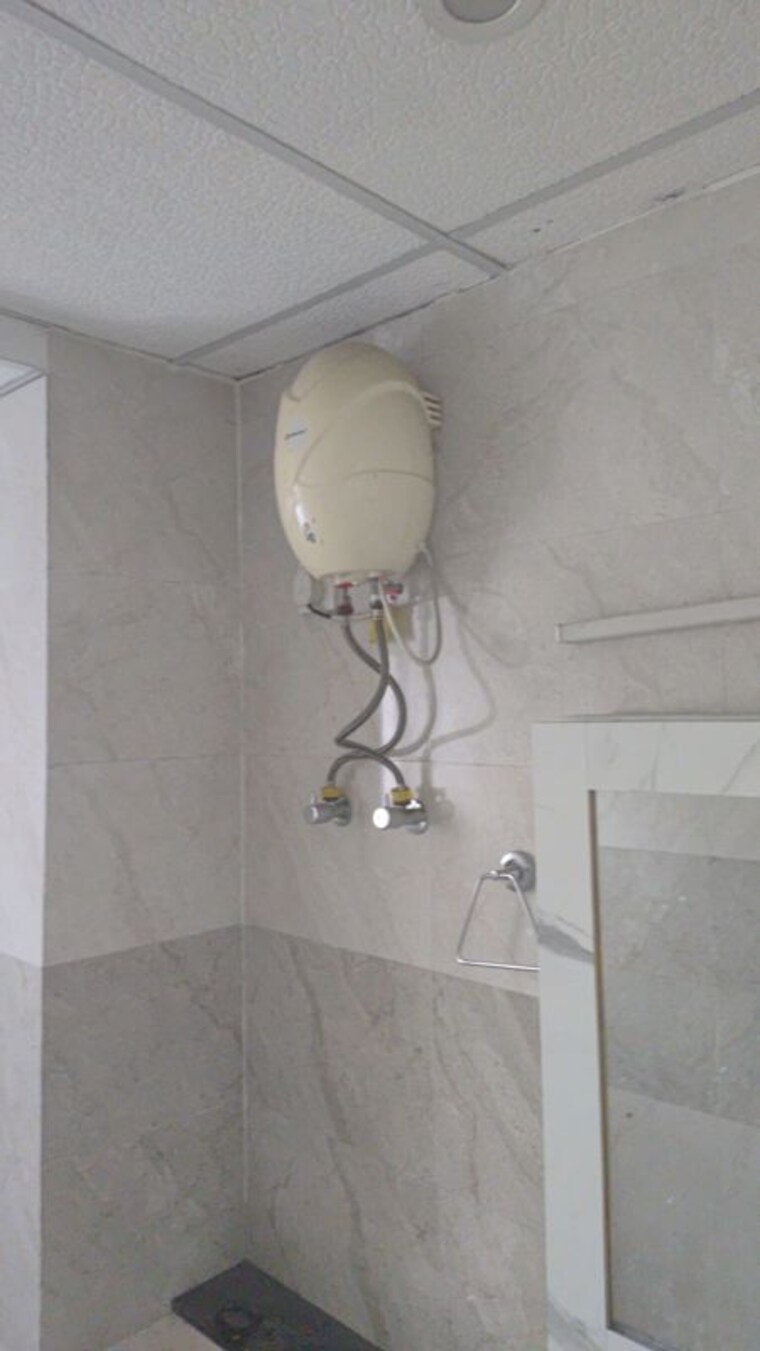 Bathroom, sushma-valencia 3 Bedroom 1875 Sq.Ft. Apartment In International Airport Road Zirakpur 10601799