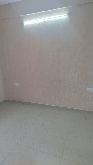 Room in 3 BHK Apartment at Sushma Valencia, International Airport Road – for Rent