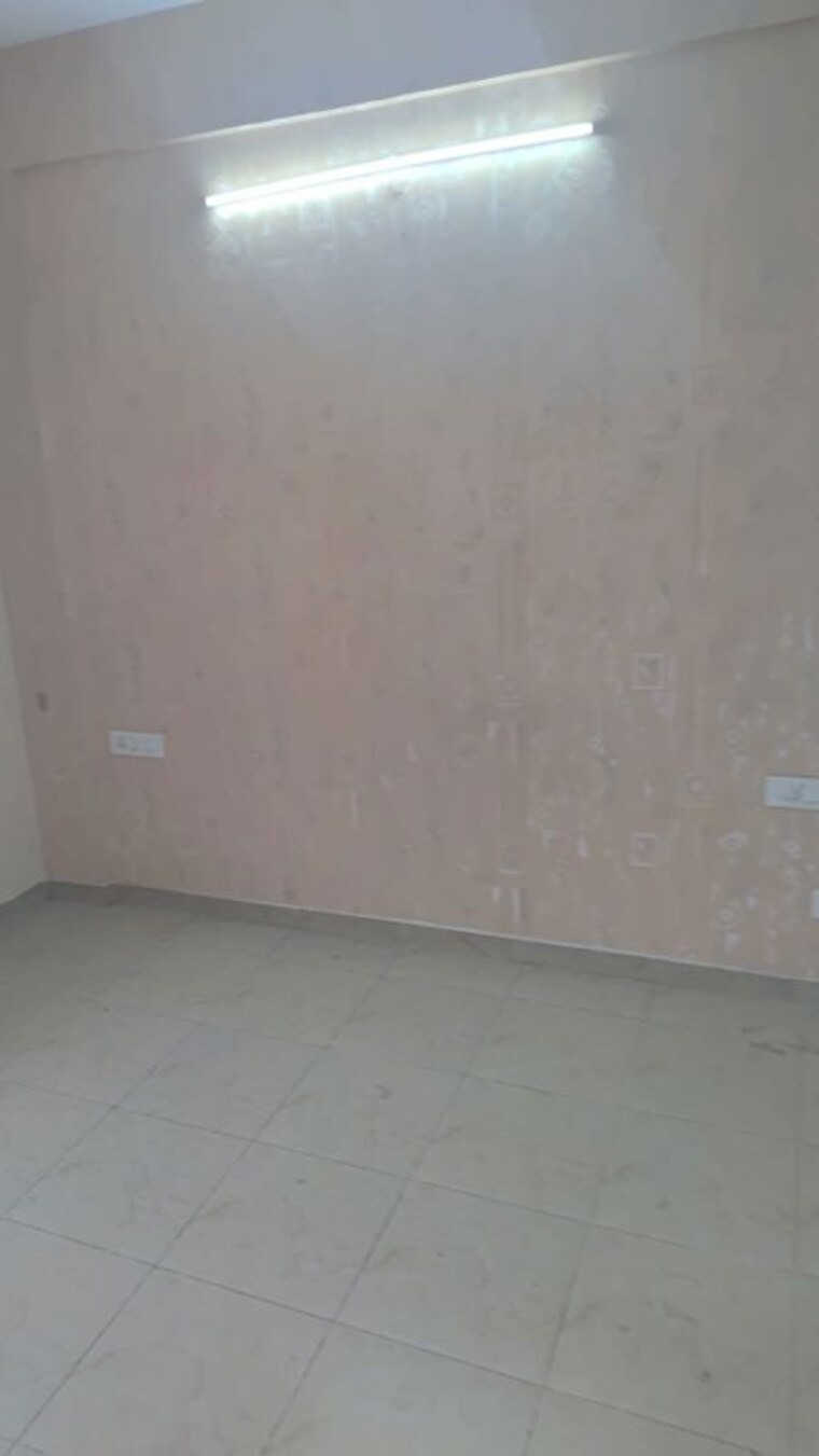 Room, sushma-valencia 3 Bedroom 1875 Sq.Ft. Apartment In International Airport Road Zirakpur 10601799
