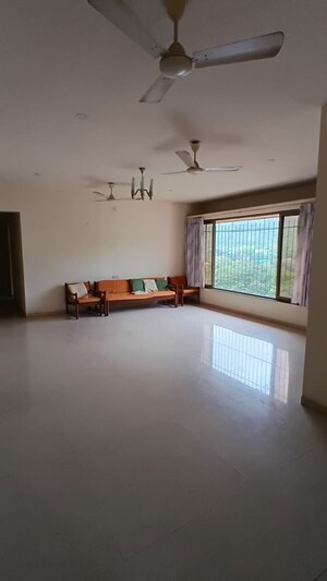 Room in 4 BHK Apartment at Neelkanth Heights Shivai Nagar, Shivai Nagar – for Rent