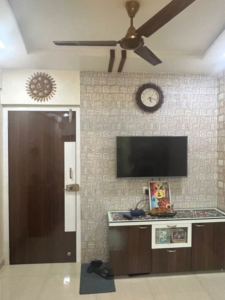 Living Room, unnathi-woods-phase-1-and-2 1 Bedroom 552 Sq.Ft. Apartment In Ghodbunder Road Thane 10601795