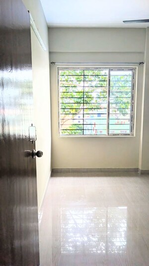 Room in 3 BHK Apartment at Rajarhat – for Sale
