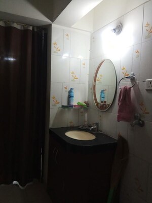 Bathroom in 1 BHK Apartment at Karve Nagar – for Rent