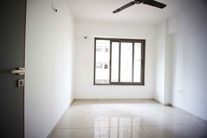 Room in 3 BHK Apartment at South Bopal – for Sale
