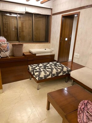 Living Room in 3 BHK Apartment at Dariya Mahal, Malabar Hill – for Rent