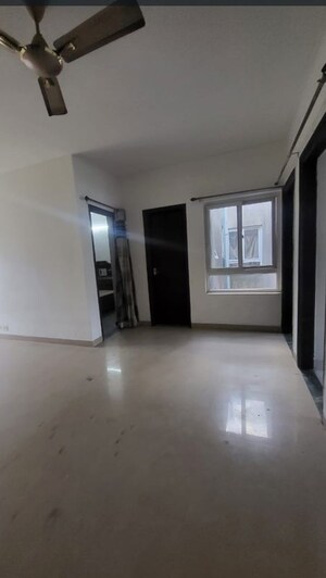Room in 3 BHK Builder Floor at Sector 84 – for Rent