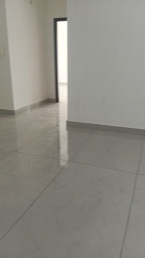 Room in 2 BHK Apartment at Neknampur – for Sale