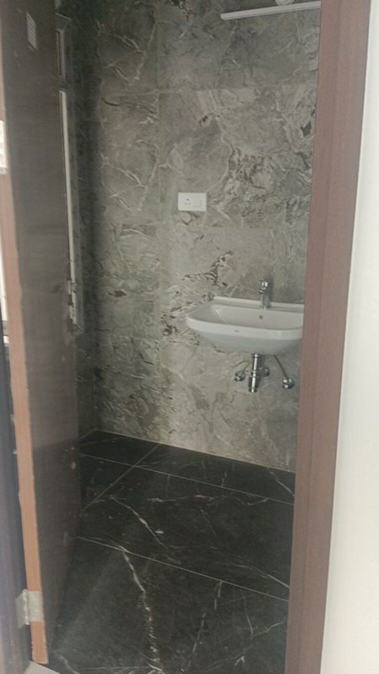 Bathroom, neknampur 2 Bedroom 1250 Sq.Ft. Apartment In Neknampur Hyderabad 10312442